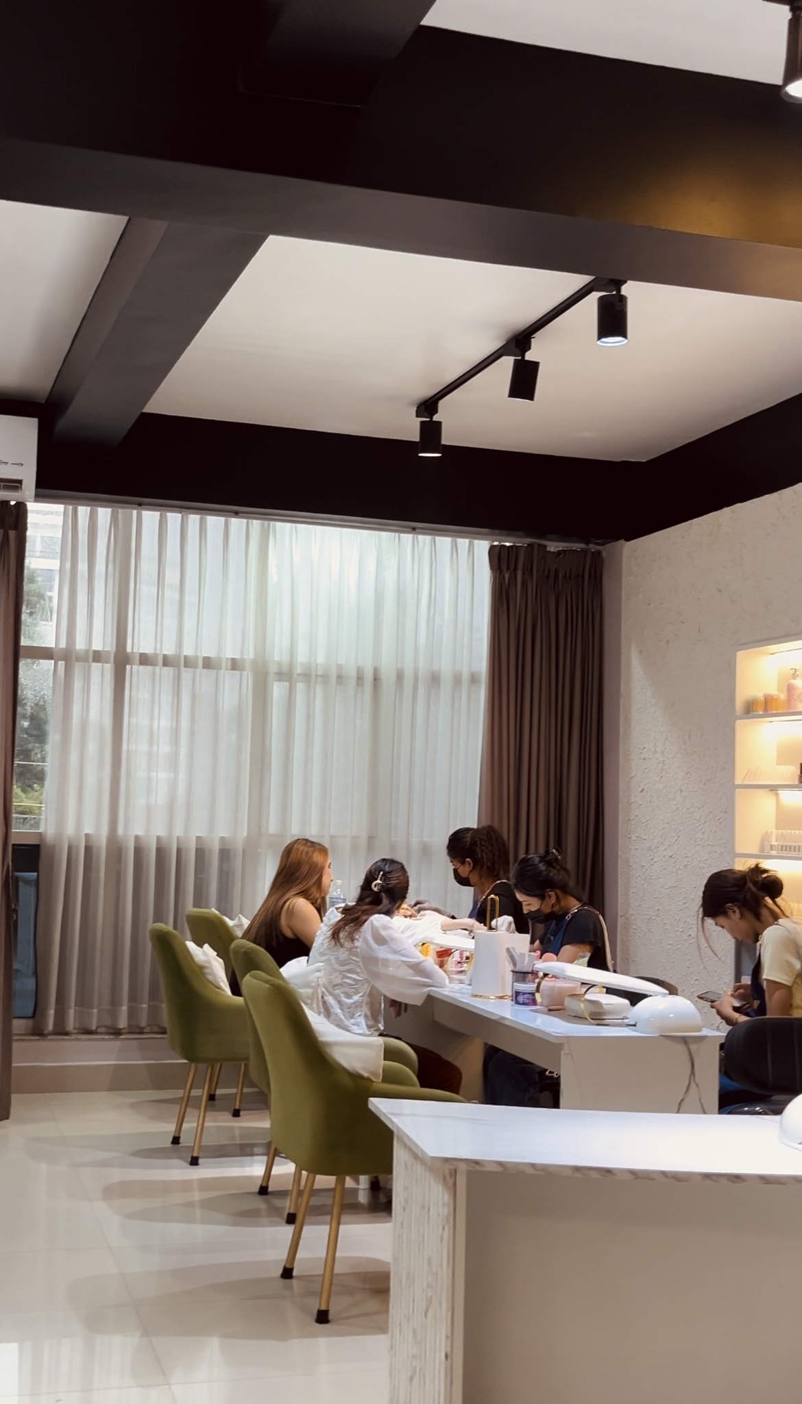 The G Nails salon interior
